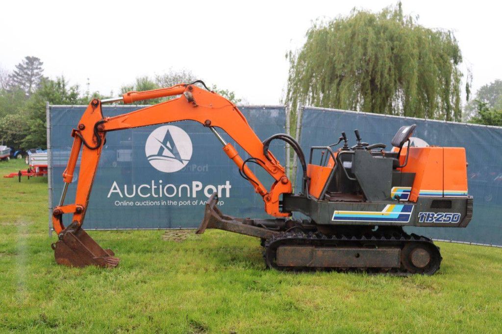 Raupenbagger Takeuchi TB250 Diesel