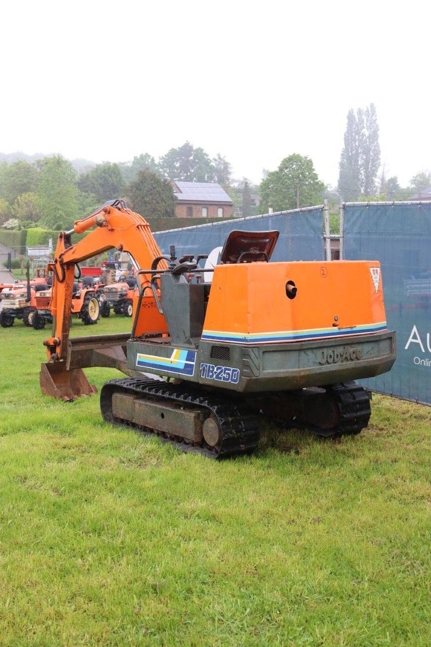 Raupenbagger Takeuchi TB250 Diesel