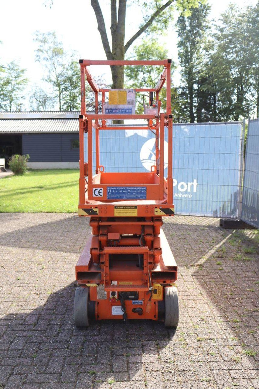 Skyjack SJ3219 Electric Scissor Lift 7.8m 2012