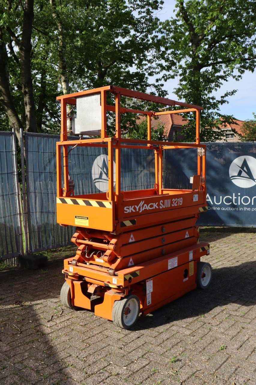 Skyjack SJ3219 Electric Scissor Lift 7.8m 2012
