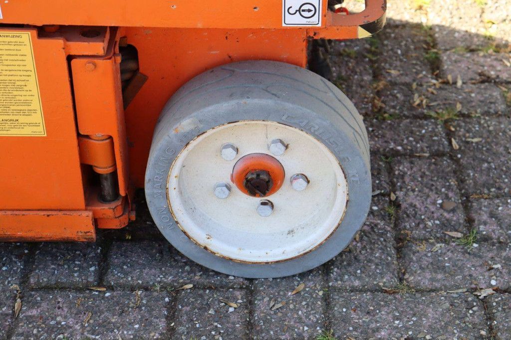 Skyjack SJ3219 Electric Scissor Lift 7.8m 2012