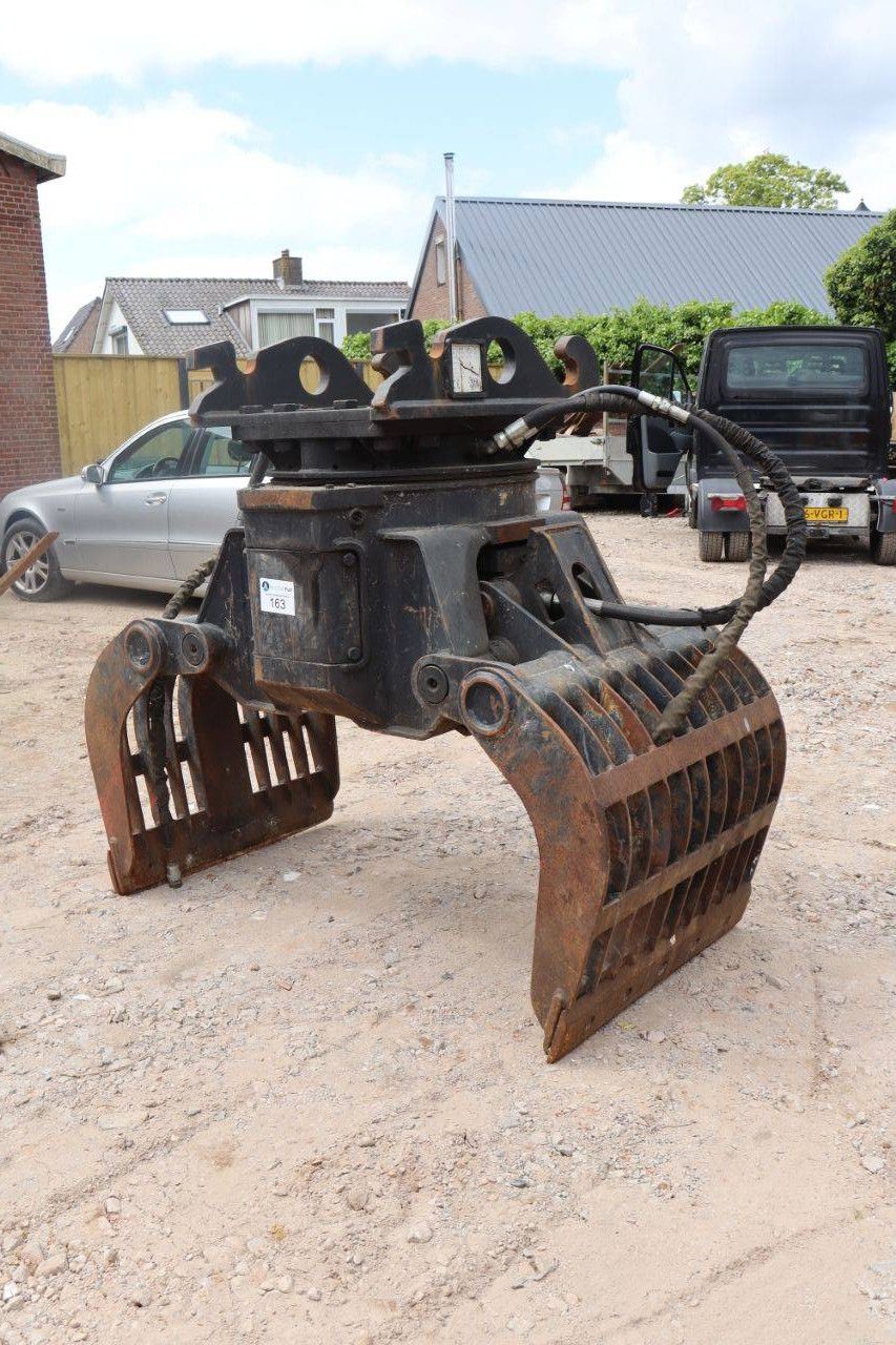 JCB SG 300 2009 Sorting Grab
