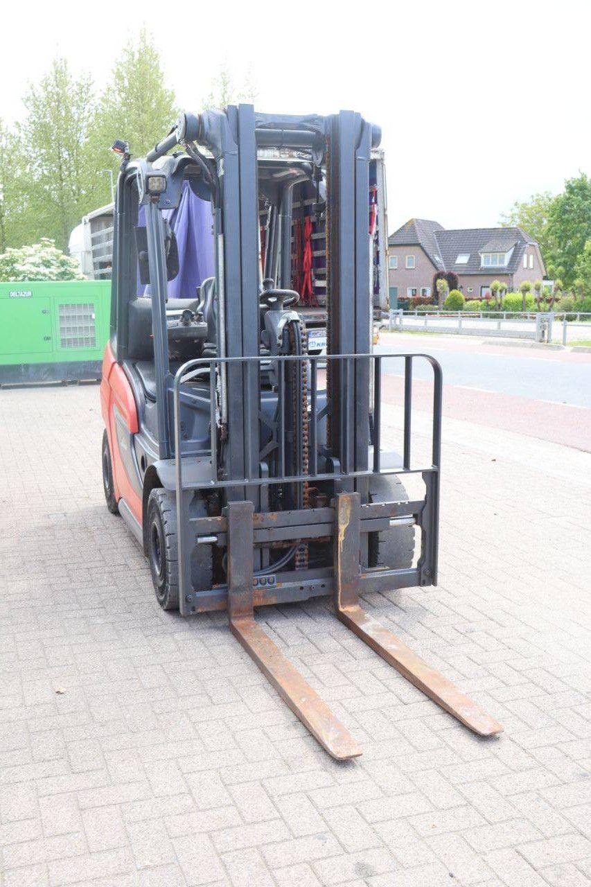 Linde H25D-01 Diesel-Gabelstapler 2500 kg 2021