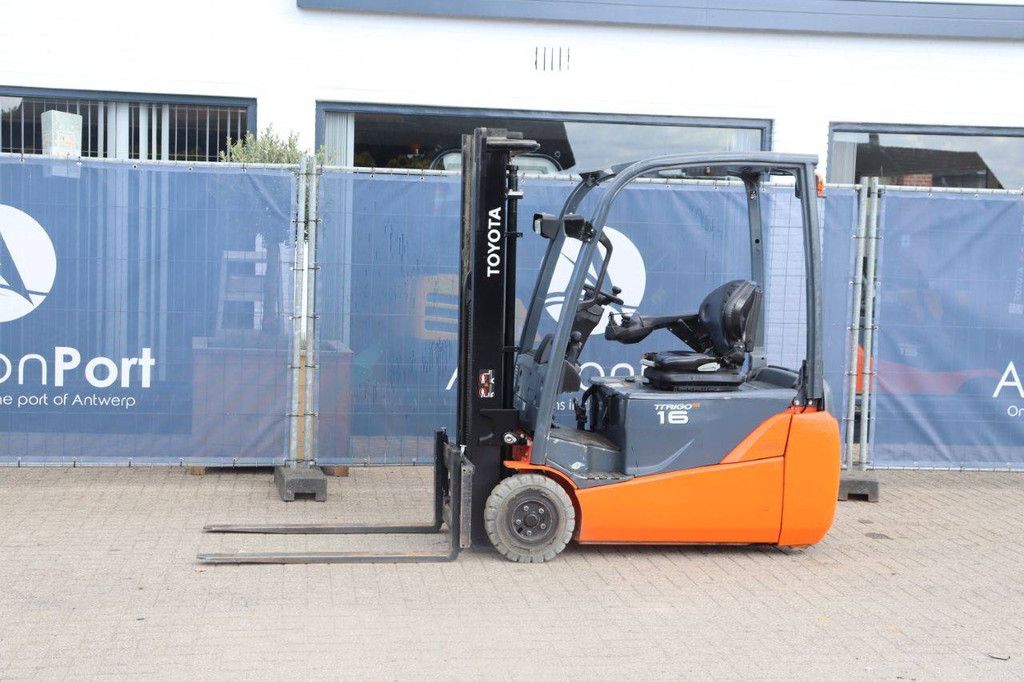 Toyota 8FBET16 Electric Forklift 1600kg 3.3m 2013