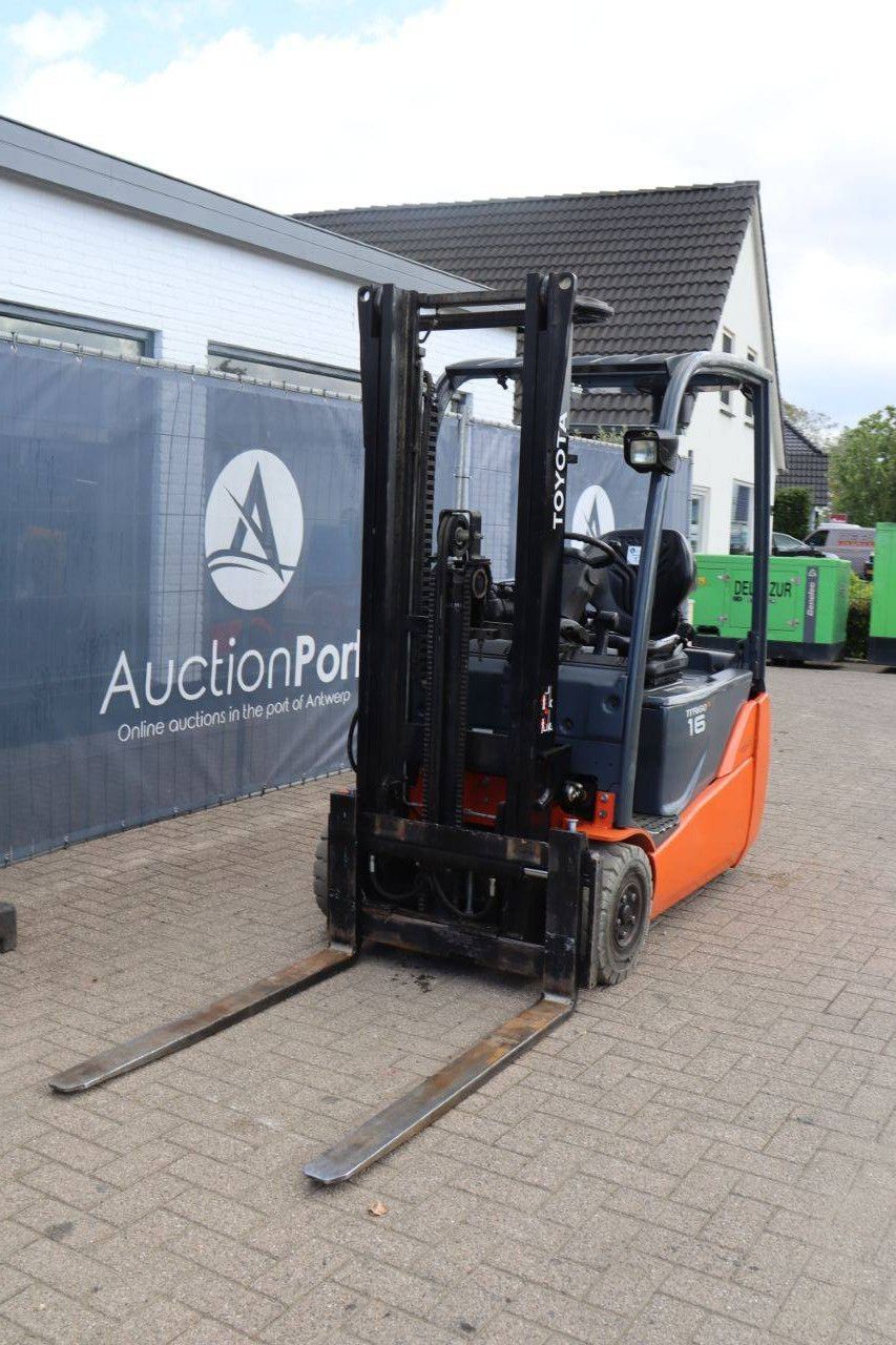 Toyota 8FBET16 Electric Forklift 1600kg 3.3m 2013