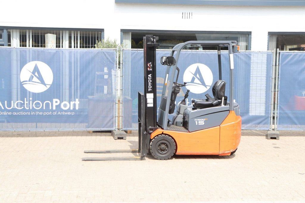 Toyota 7FBEST15 Electric Forklift 1500kg 2011
