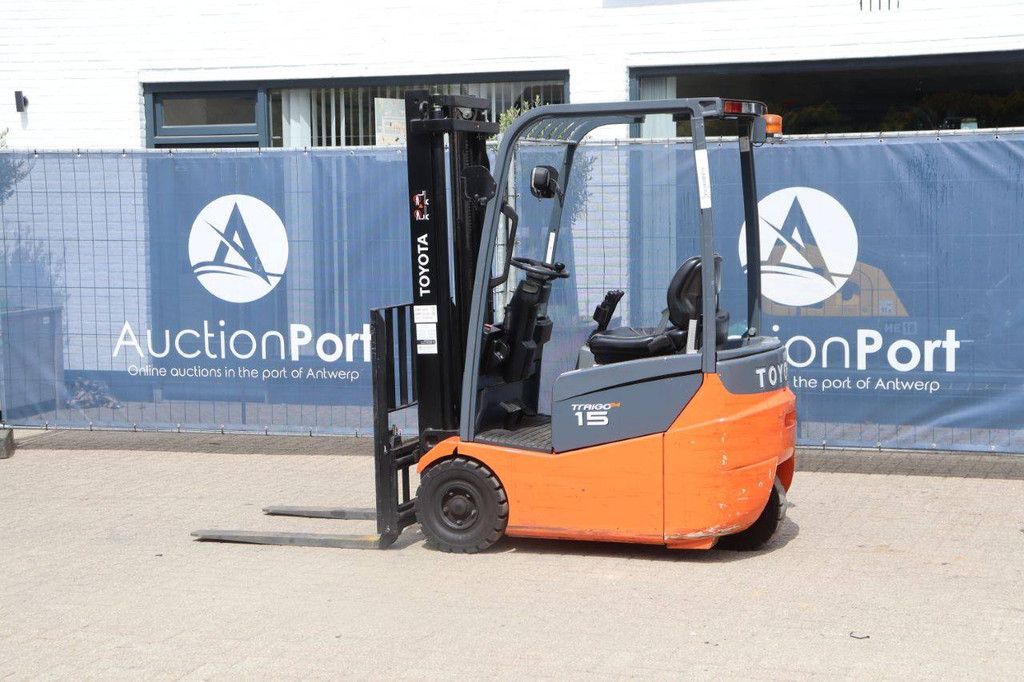 Toyota 7FBEST15 Electric Forklift 1500kg 2011
