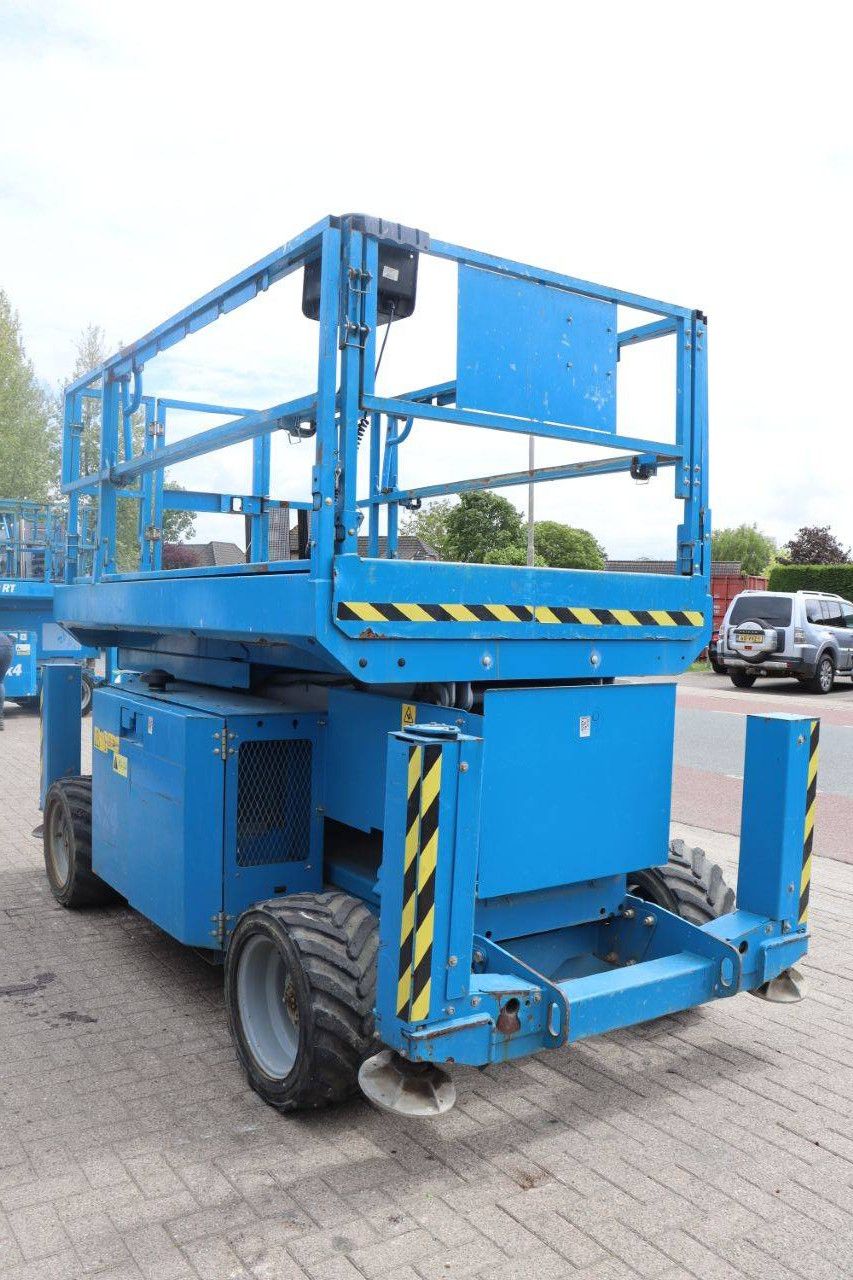 Scherenhebebühne Genie GS2669 RT Diesel 2014 9,7 m
