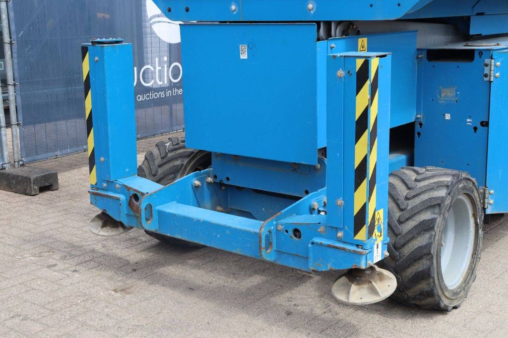 Scherenhebebühne Genie GS2669 RT Diesel 2014 9,7 m