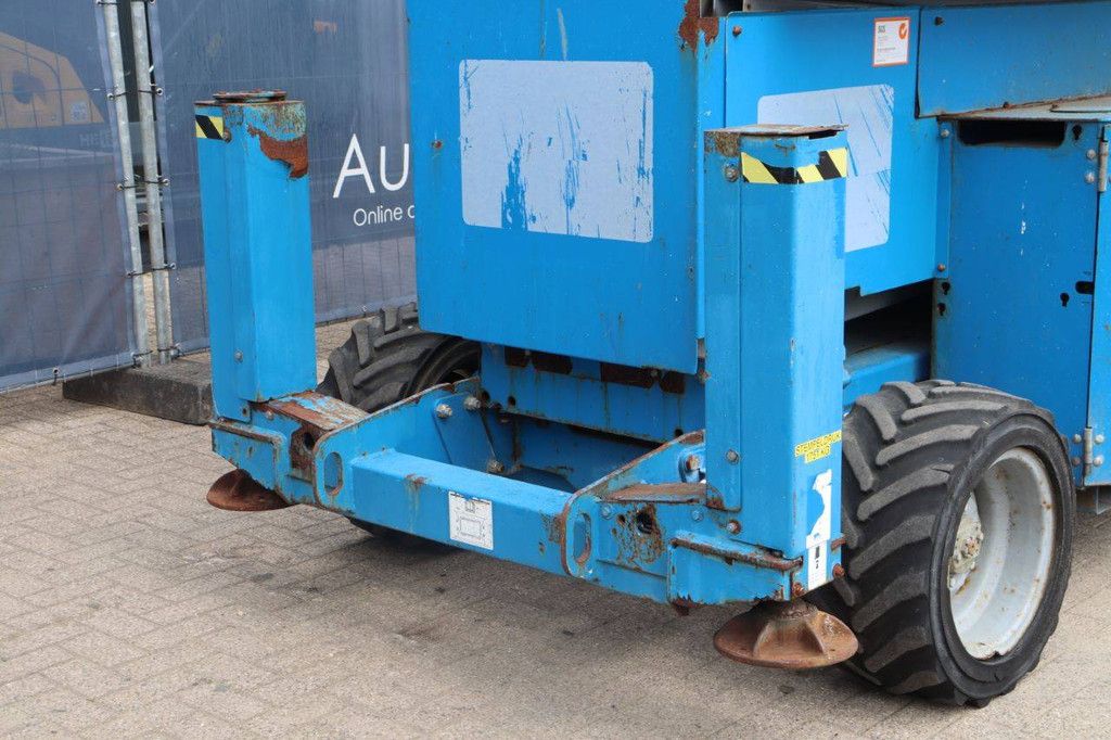 Scissor lift Genie GS-4069 Diesel 14.12m 2012