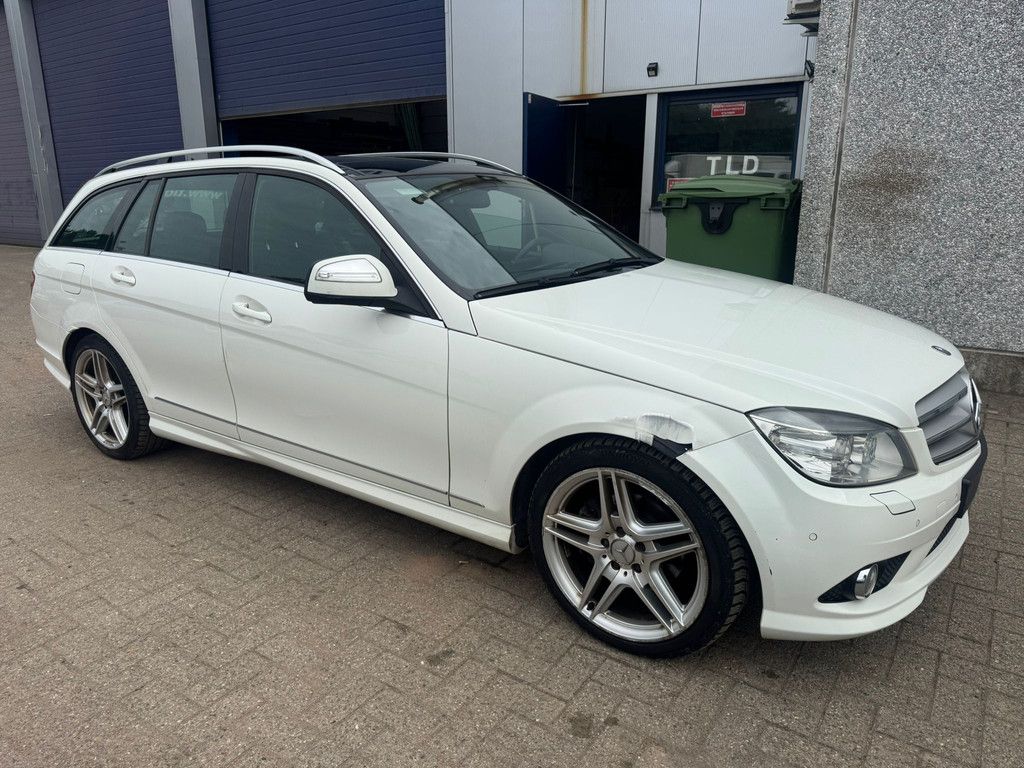 Mercedes-Benz C-klasse **C200-PANO ROOF-BELGIAN CAR**
