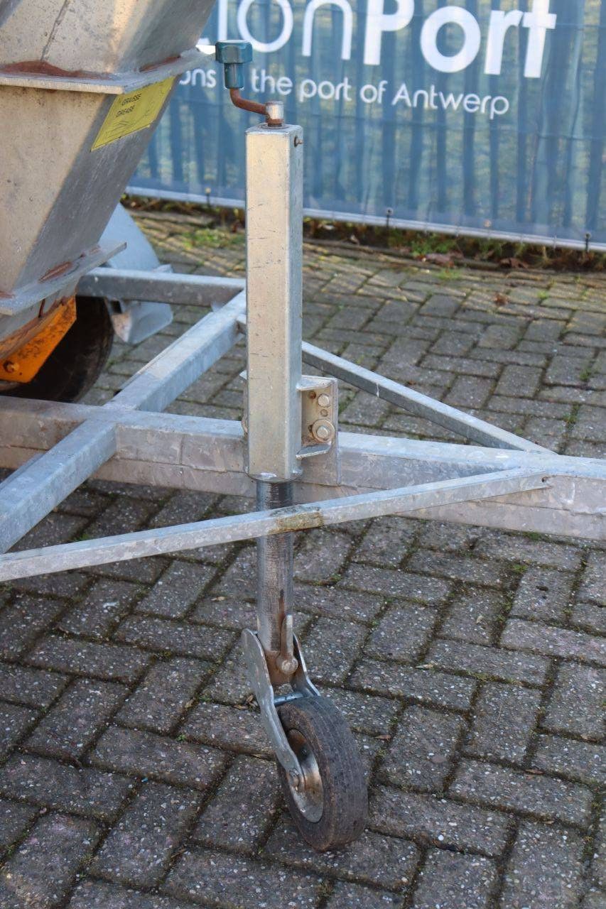 Benzinbetriebener Holzhäcksler (Marge)