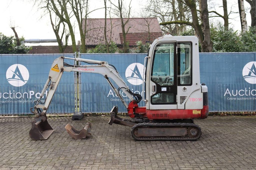 Minigraver Takeuchi TB016 Diesel 9kW 2001