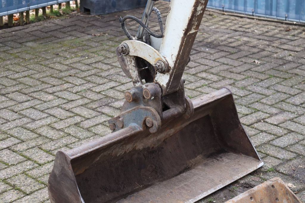 Minigraver Takeuchi TB016 Diesel 9kW 2001