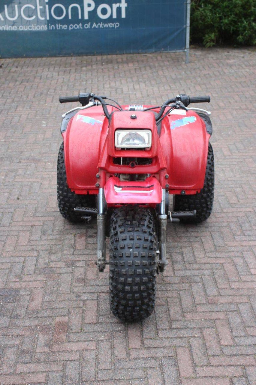Quad Kawasaki 185 Benzine