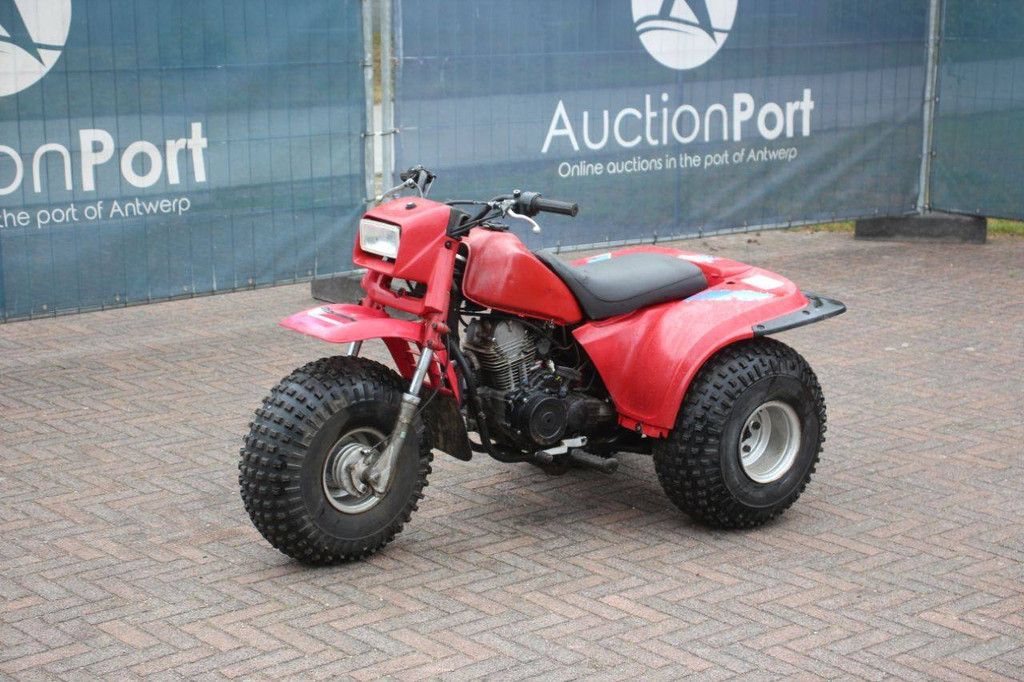 Quad Kawasaki 185 Benzine