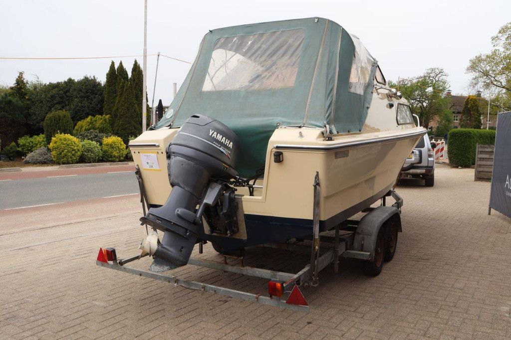 Beekman 580 Orient Benzin-Schnellboot 50 PS mit Trailer (Margin)