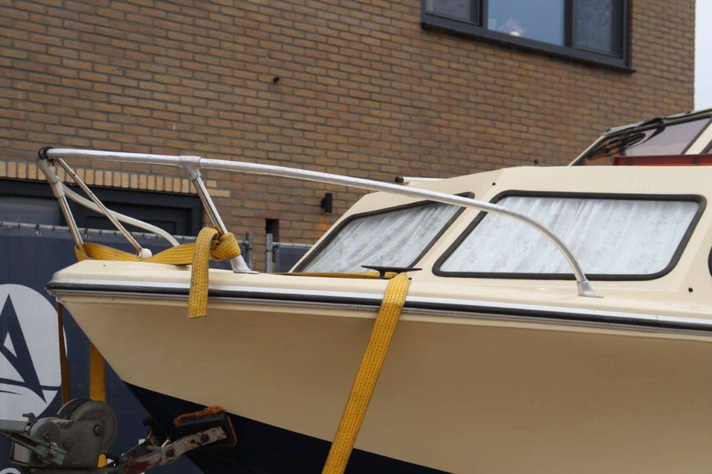Beekman 580 Orient Benzin-Schnellboot 50 PS mit Trailer (Margin)