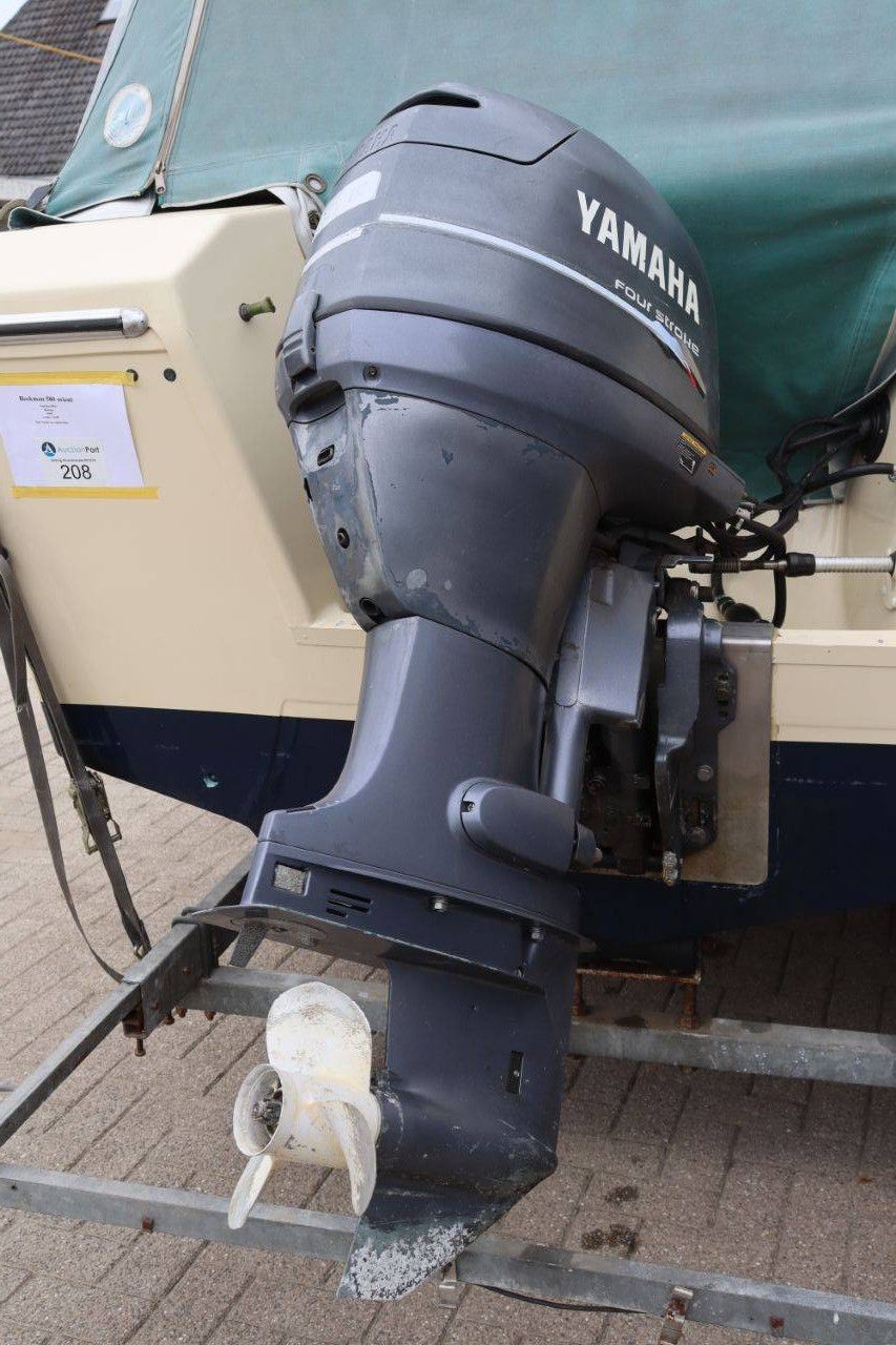Beekman 580 Orient Benzin-Schnellboot 50 PS mit Trailer (Margin)