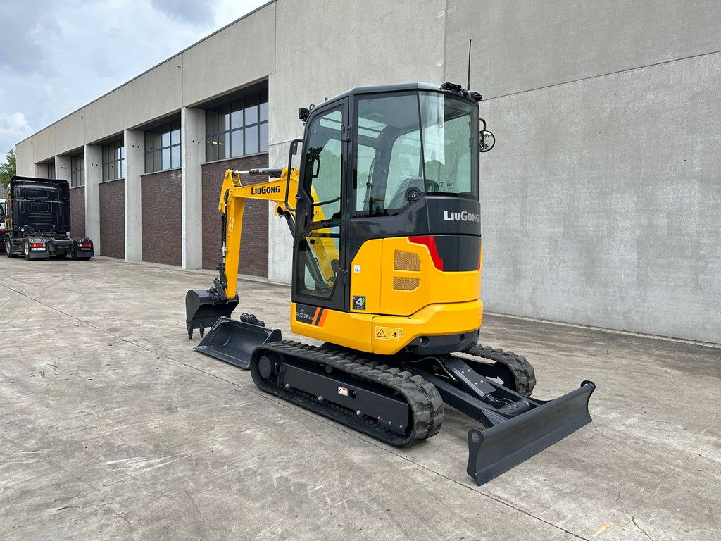 Rupsgraafmachine LiuGong 9027 FZTS Diesel 2026 Nieuw