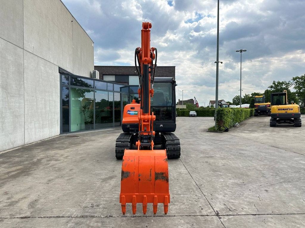 Doosan DX55-9CN Diesel-Raupenbagger 2020