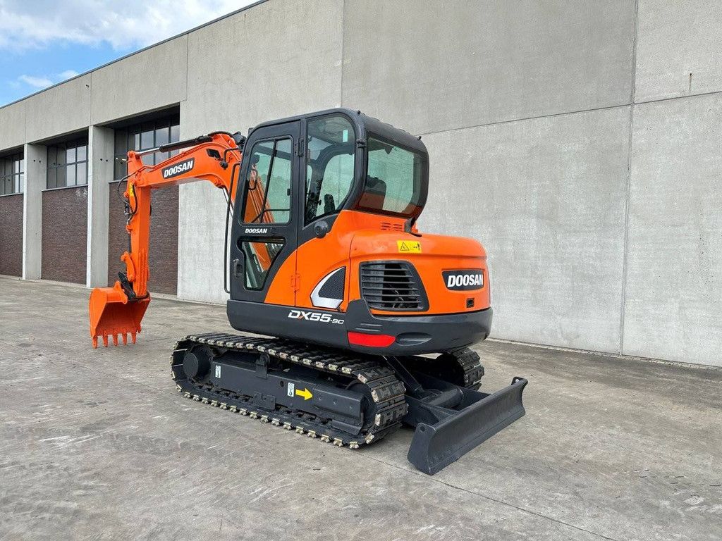 Doosan DX55-9CN Diesel-Raupenbagger 2020
