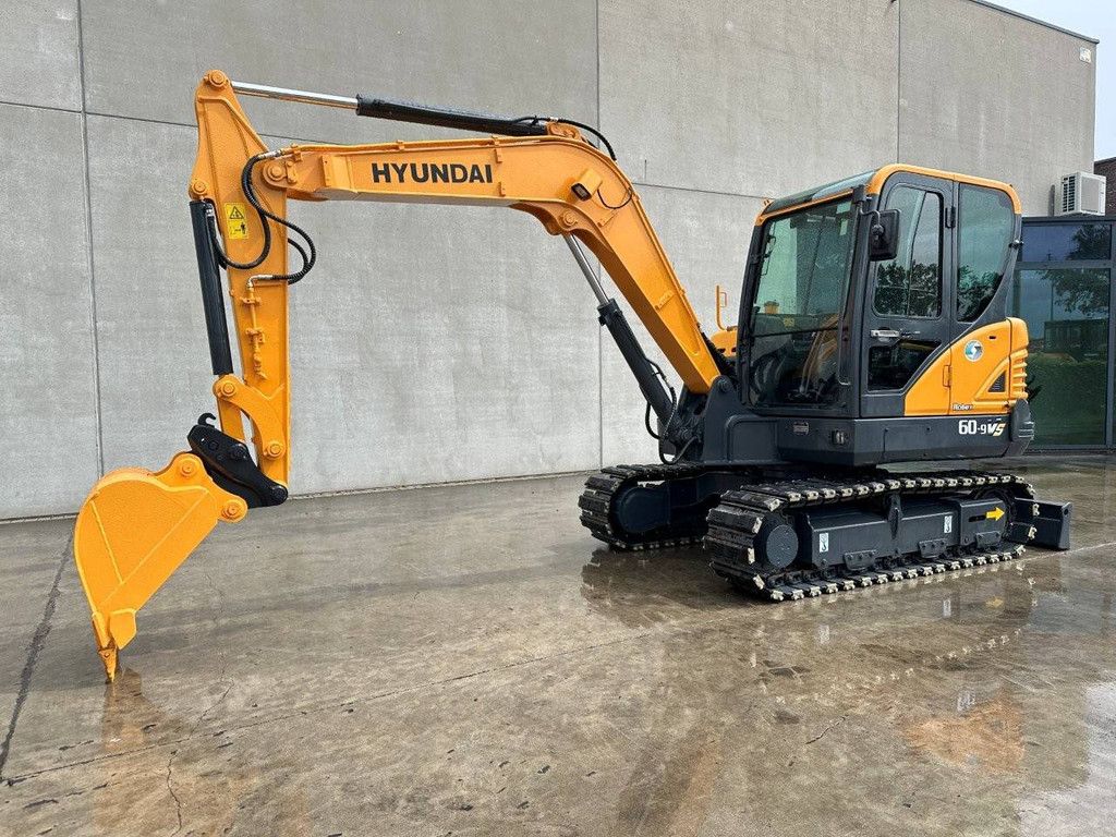 Raupenbagger Hyundai R60VS Diesel 2016