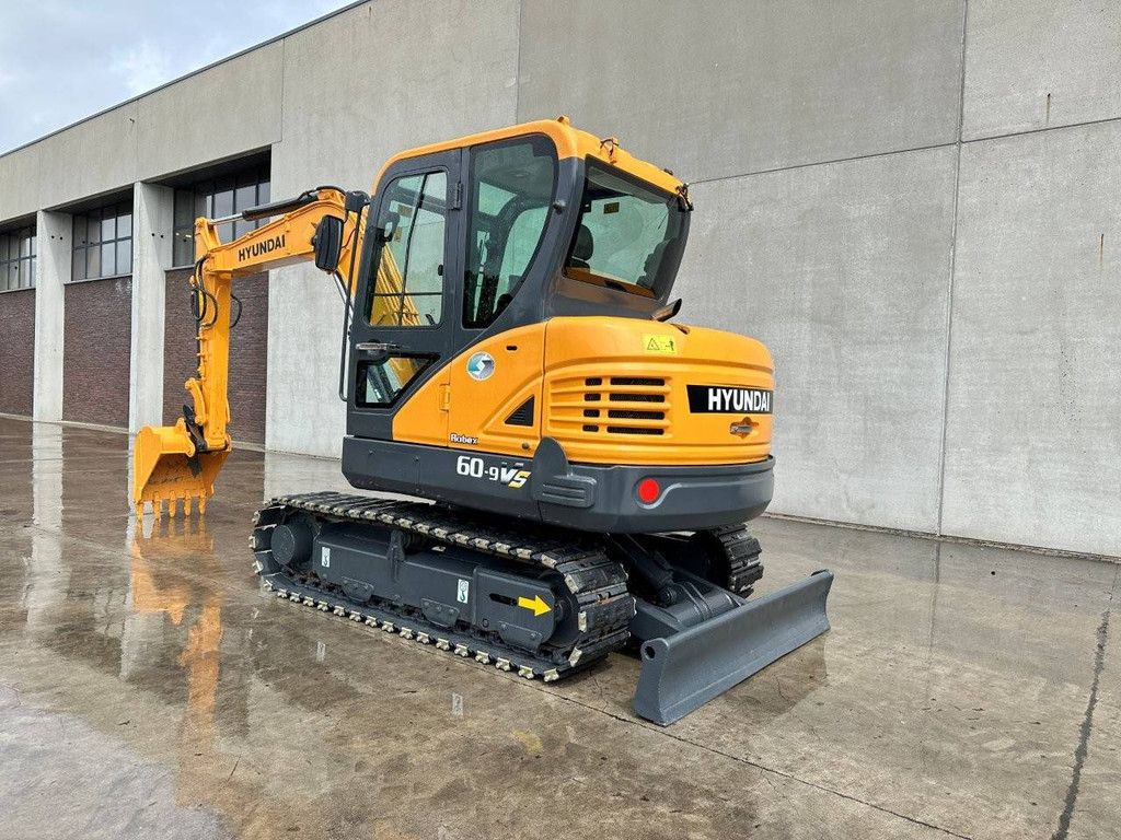Raupenbagger Hyundai R60VS Diesel 2016