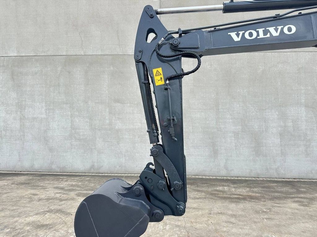 Volvo EC60C Diesel-Raupenbagger 2014