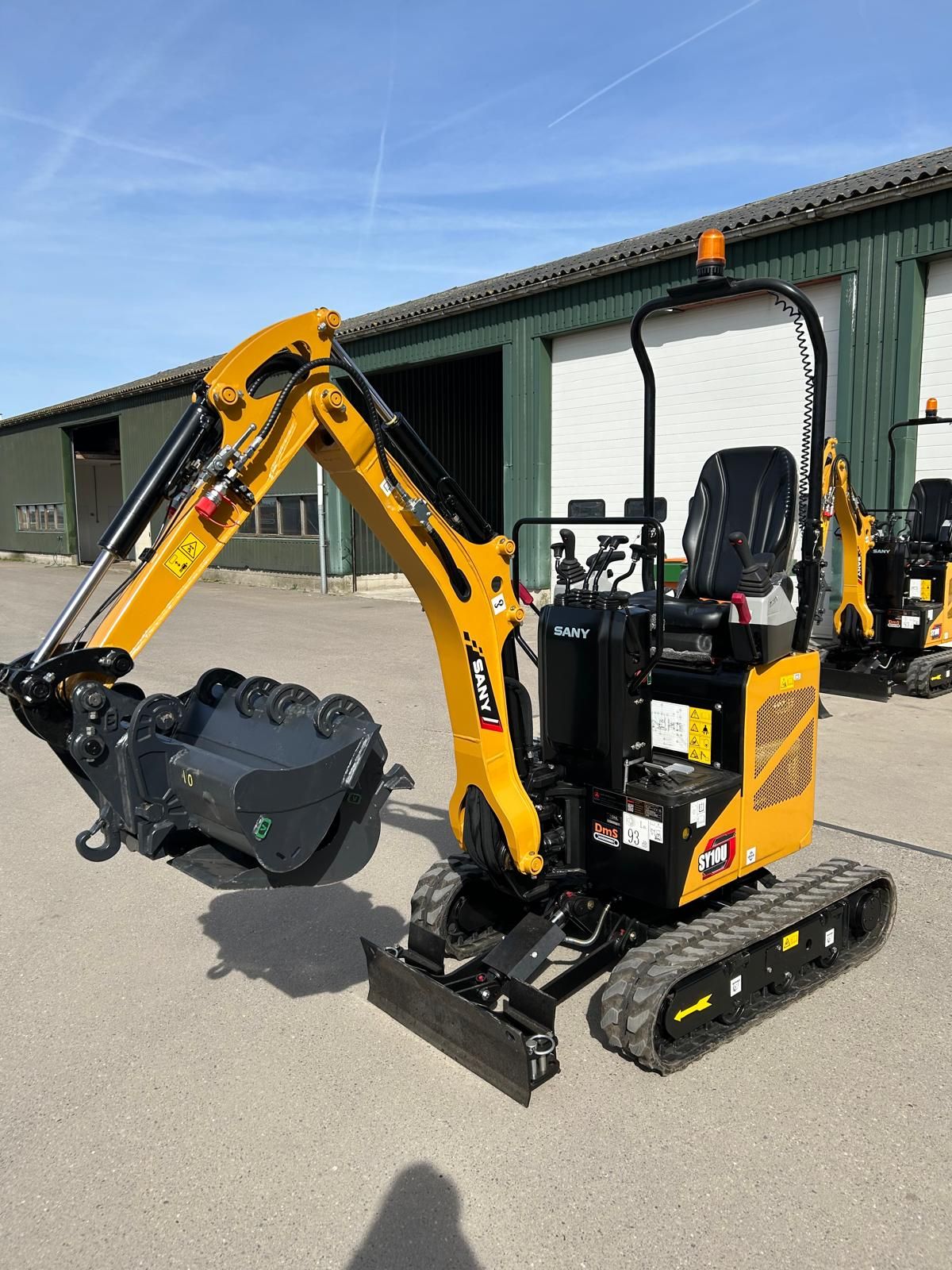 Sany SY10U graafmachine nieuw. Tijdelijk verlaagde actie prijs!