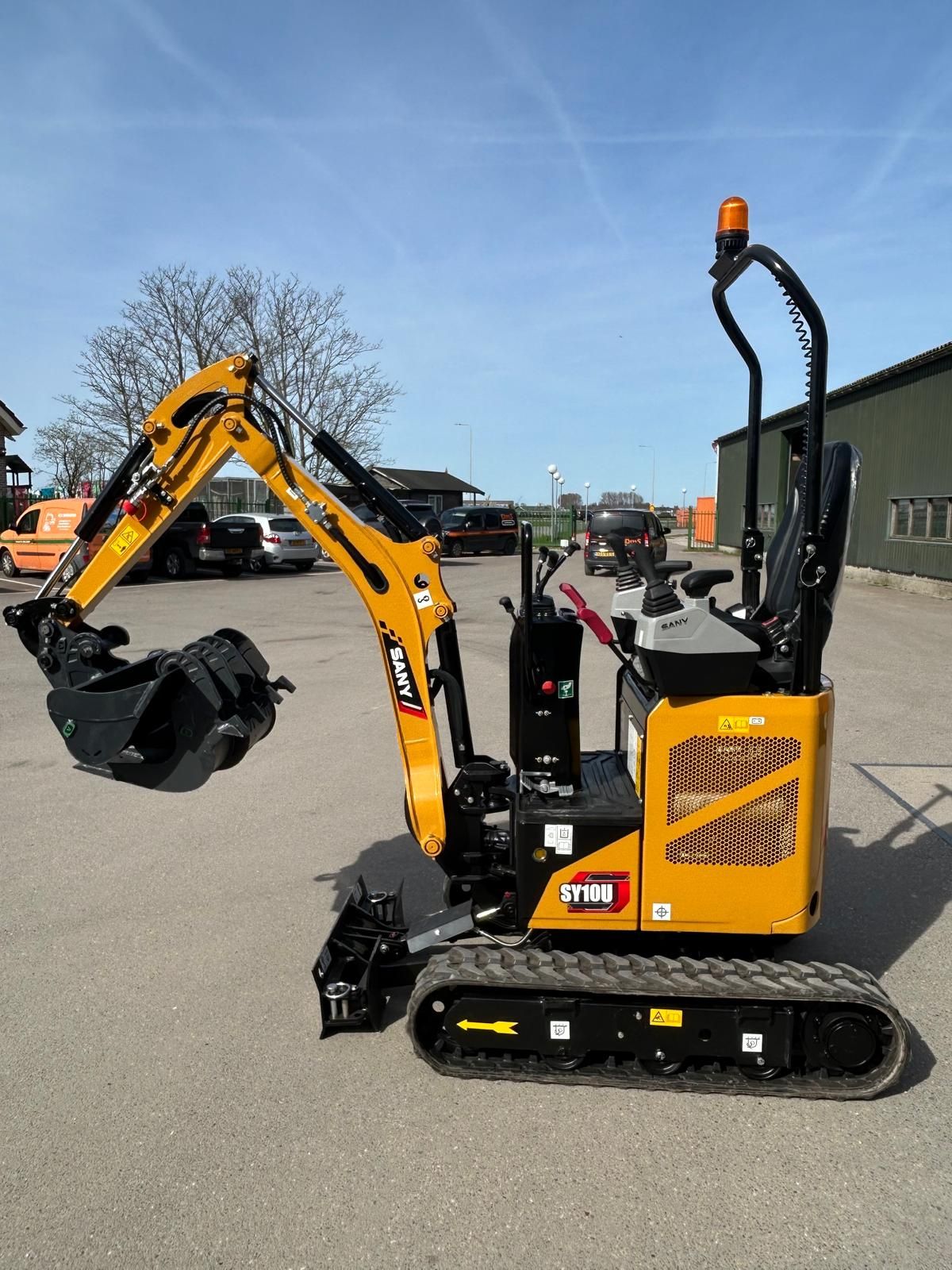Sany SY10U graafmachine nieuw. Tijdelijk verlaagde actie prijs!