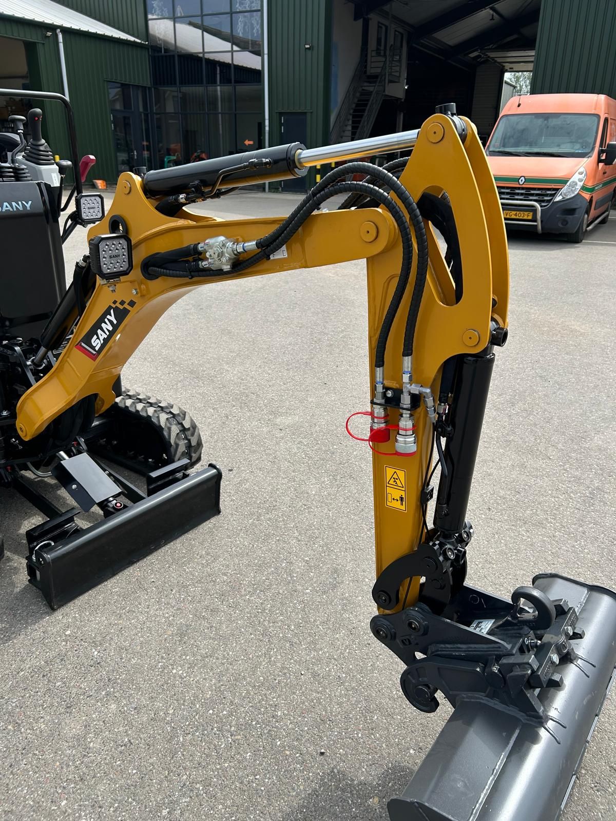 Sany SY10U graafmachine nieuw. Tijdelijk verlaagde actie prijs!