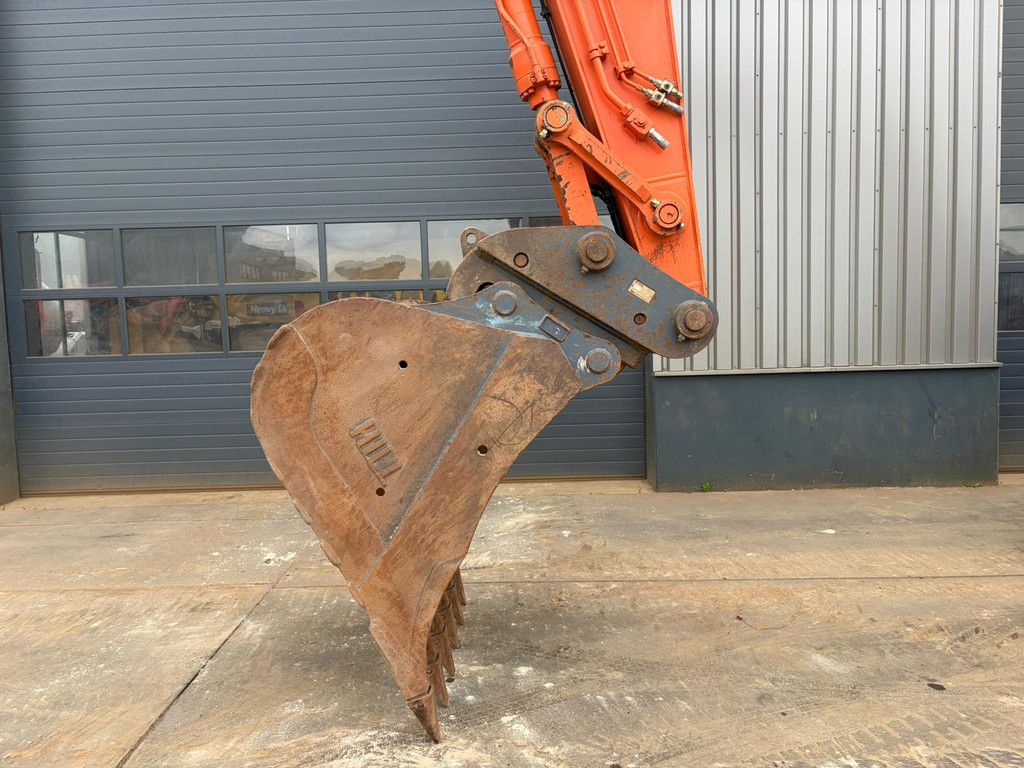 Hitachi ZX250-6