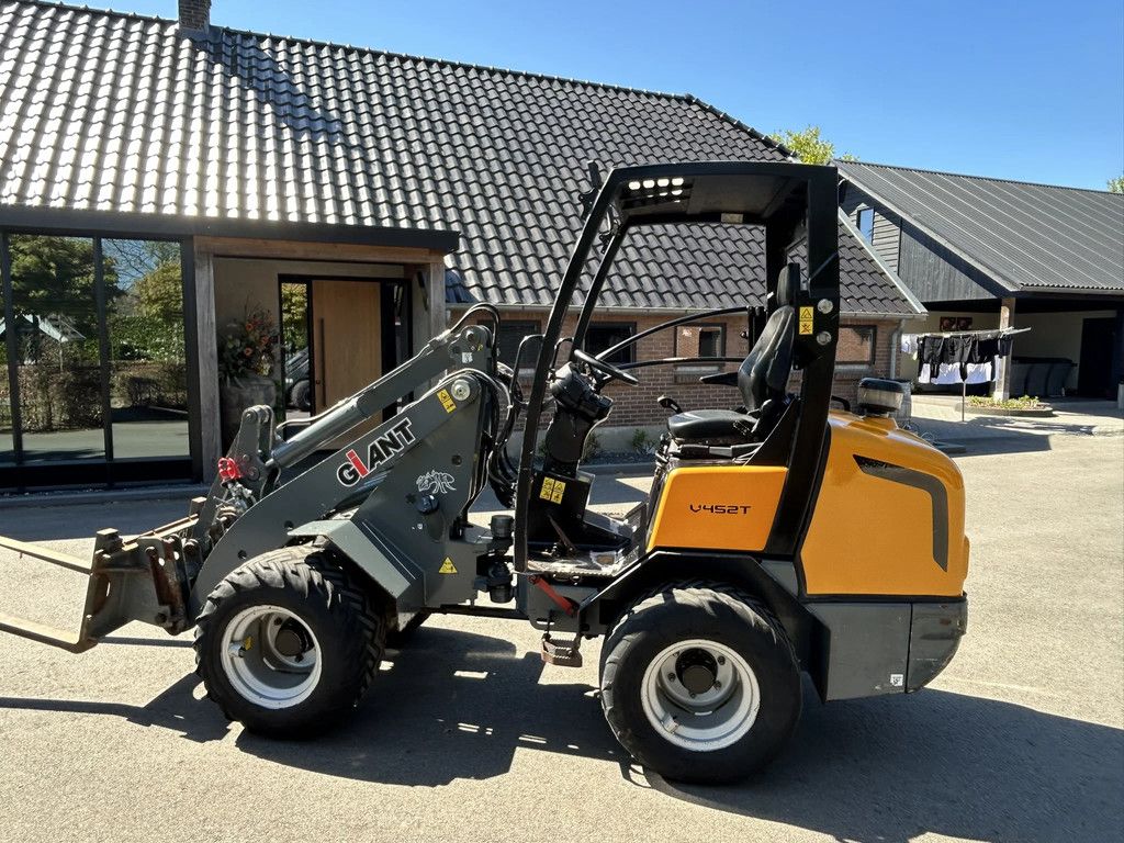 Giant V452T V 452 T