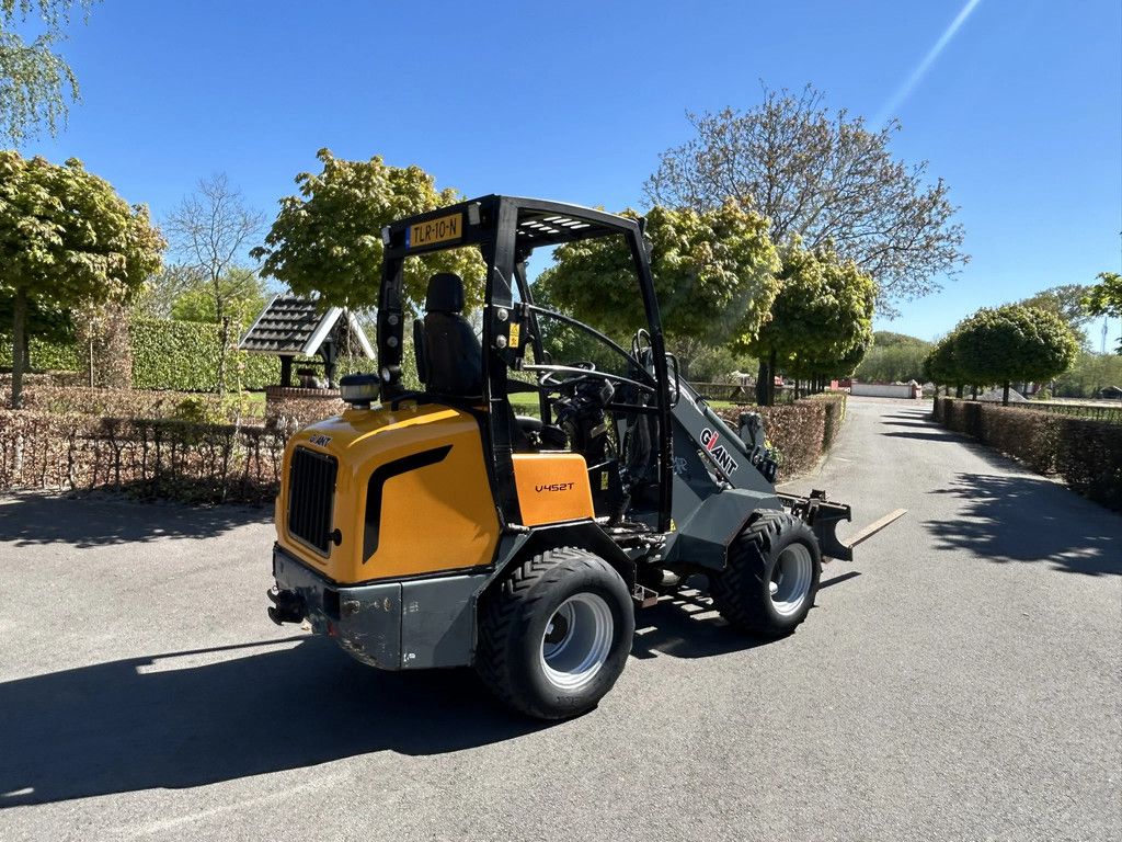 Giant V452T V 452 T