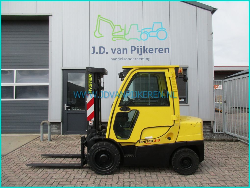 Hyster H3.0FT diesel+8758uur+sideshift+4xhydraulic+cabine
