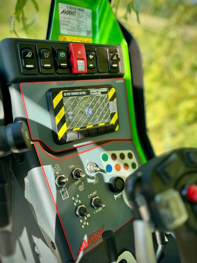 Avant 650i GTX, cabine, airco, kniklader/shovel