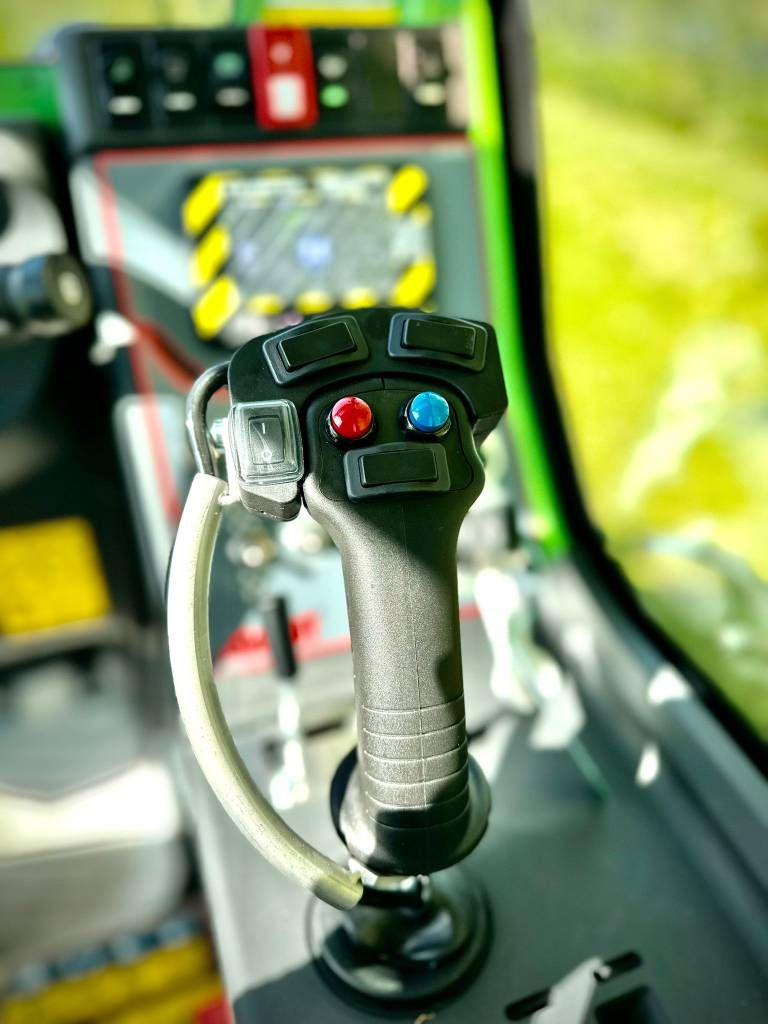 Avant 650i GTX, cabine, airco, kniklader/shovel