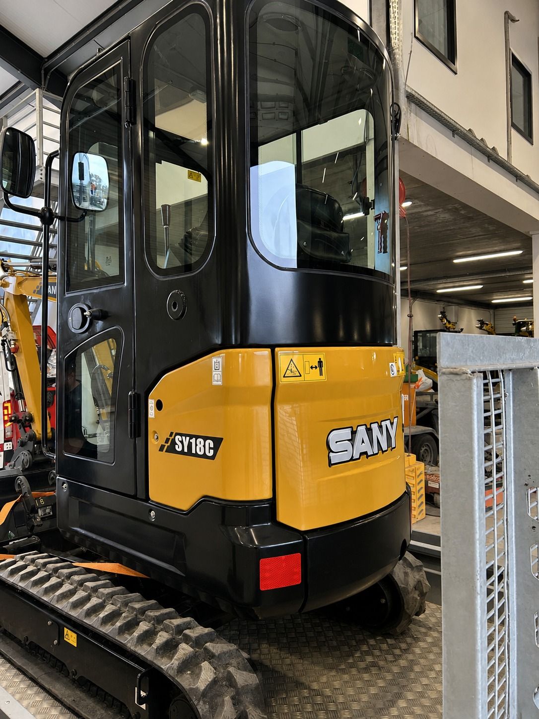 Sany SY18C graafmachine nieuw. Tijdelijk verlaagde actie prijs!