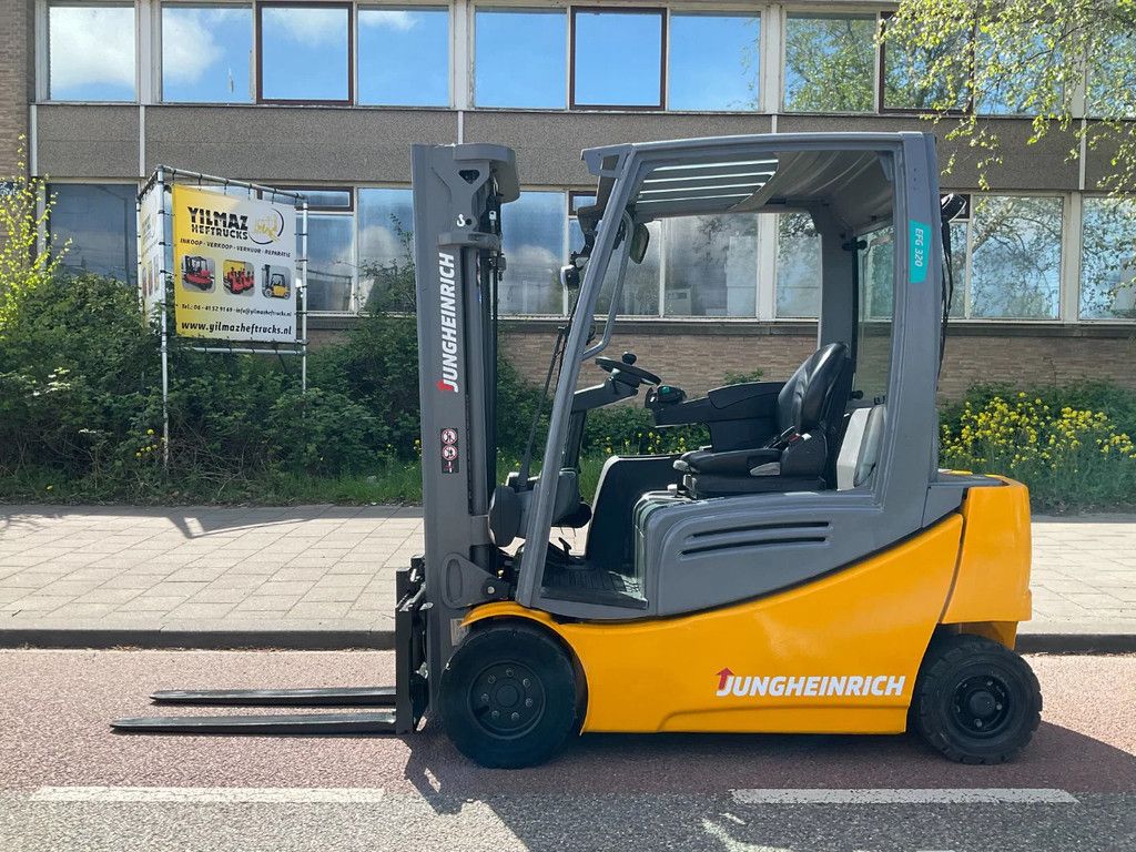 Jungheinrich EFG320 2000KG 4.40METER HEFTRUCK