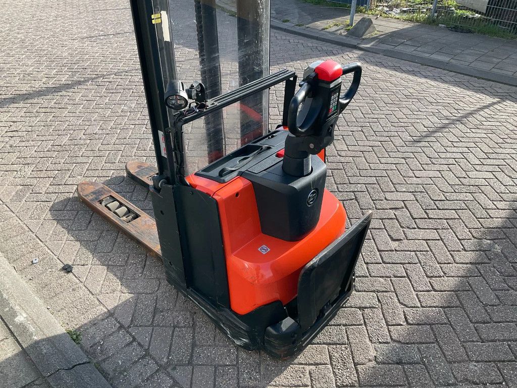 BT SWE120L 1200KG 3.70METER STAPELAAR / HEFTRUCK