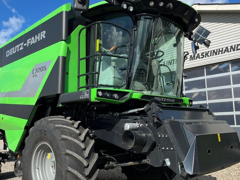 Deutz-Fahr C7206 With 24feed 7.2m header. New and un  together