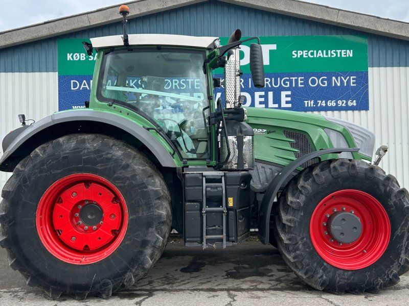Fendt 927 Vario S4 Profi Plus