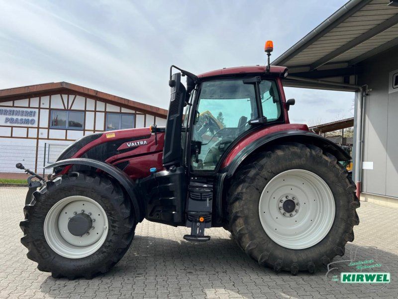 Valtra T 214 Versu