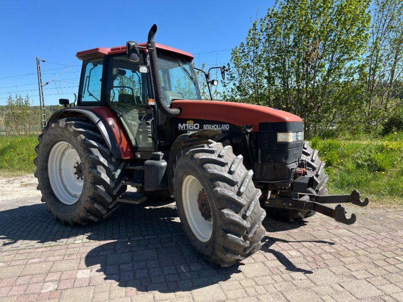 New Holland M 160