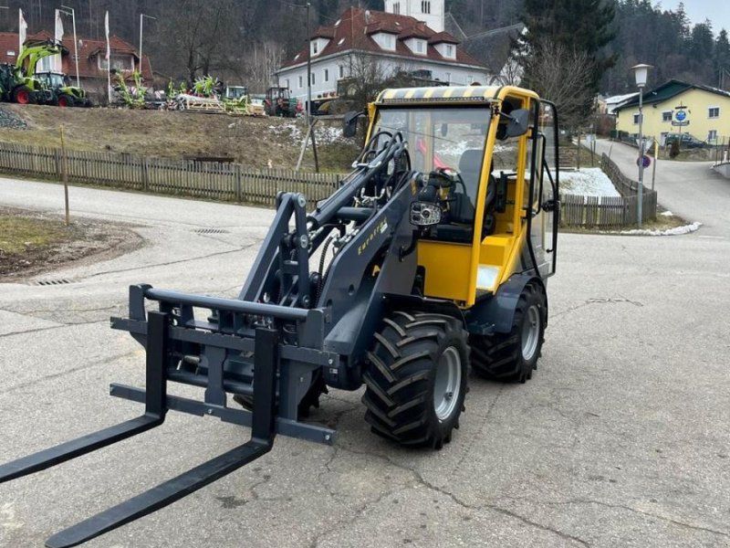 Eurotrac w 12 s