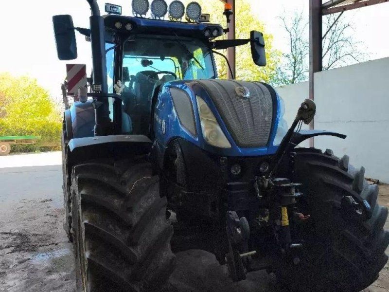 New Holland t7.230
