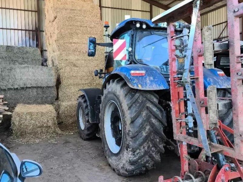 New Holland t7.230