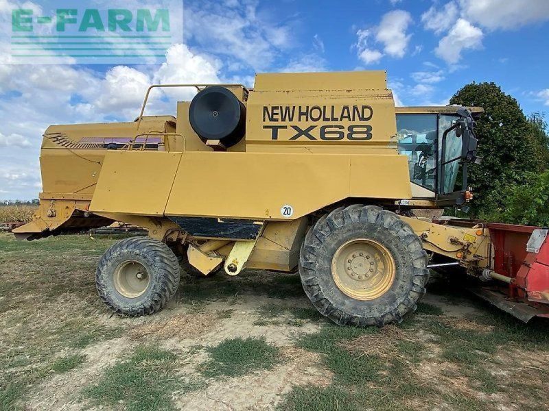 New Holland tx68