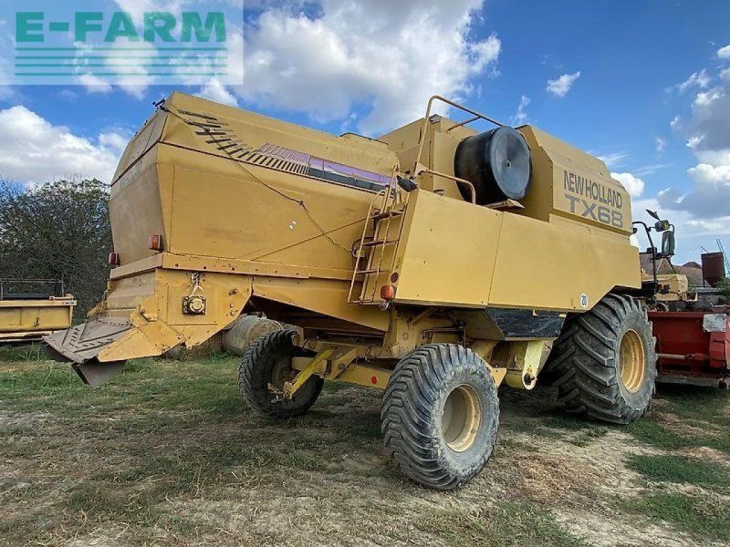 New Holland tx68